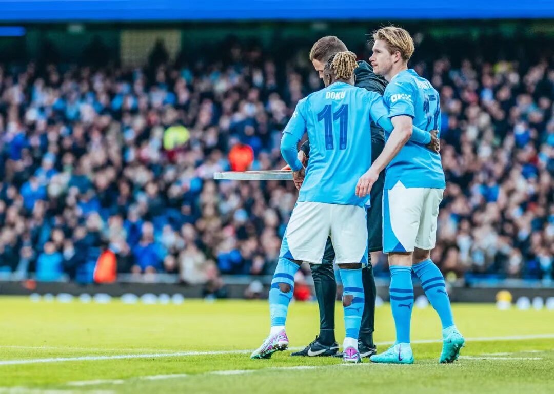 详解投手投球动作中的停顿为何有些动作会被判犯规