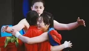 亚历山大40+8+5约基奇准三双 雷霆大胜掘金