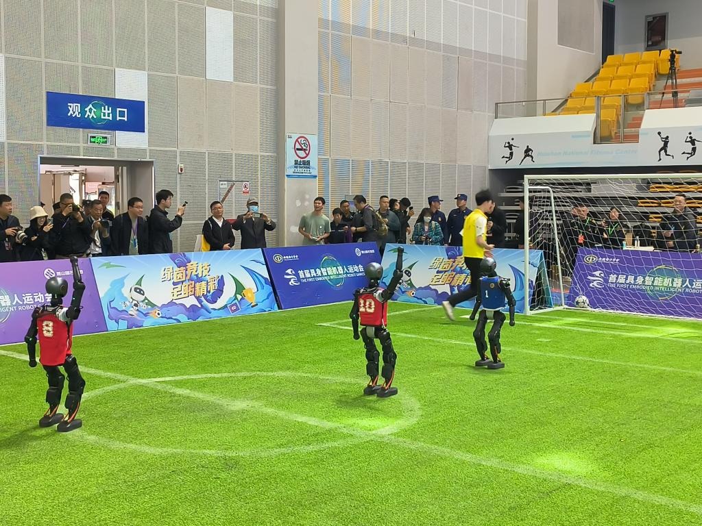 半场-博阿基耶双响阿兰破门 海牛3-1领先西海岸